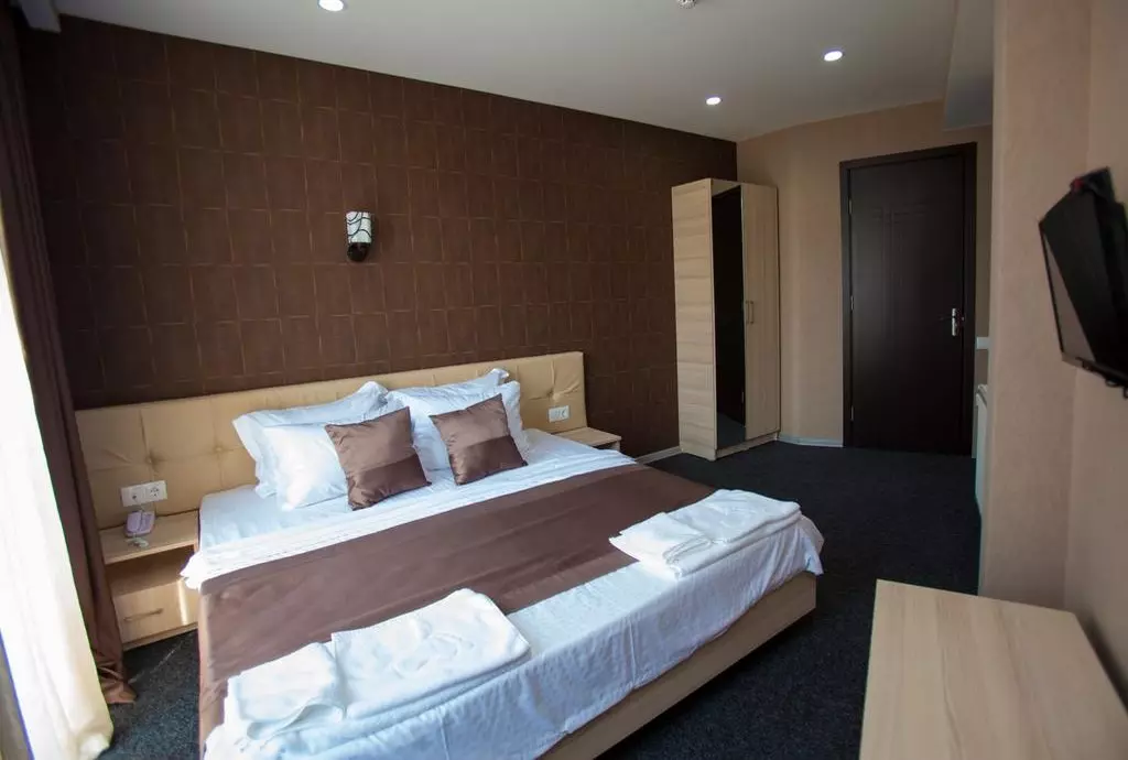 hotel voyager tbilisi_shabavizparvaz_04.jpg